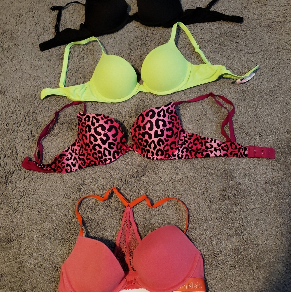 34B bras